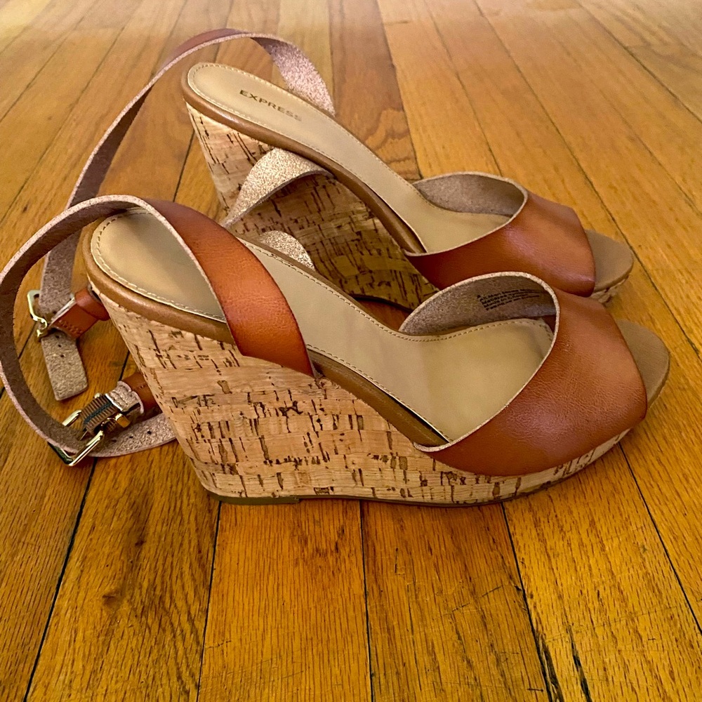 Heel wedge